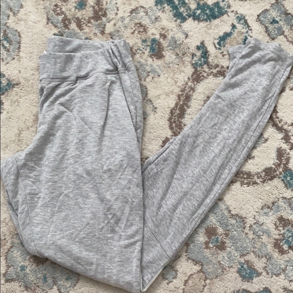 Alo Leggings